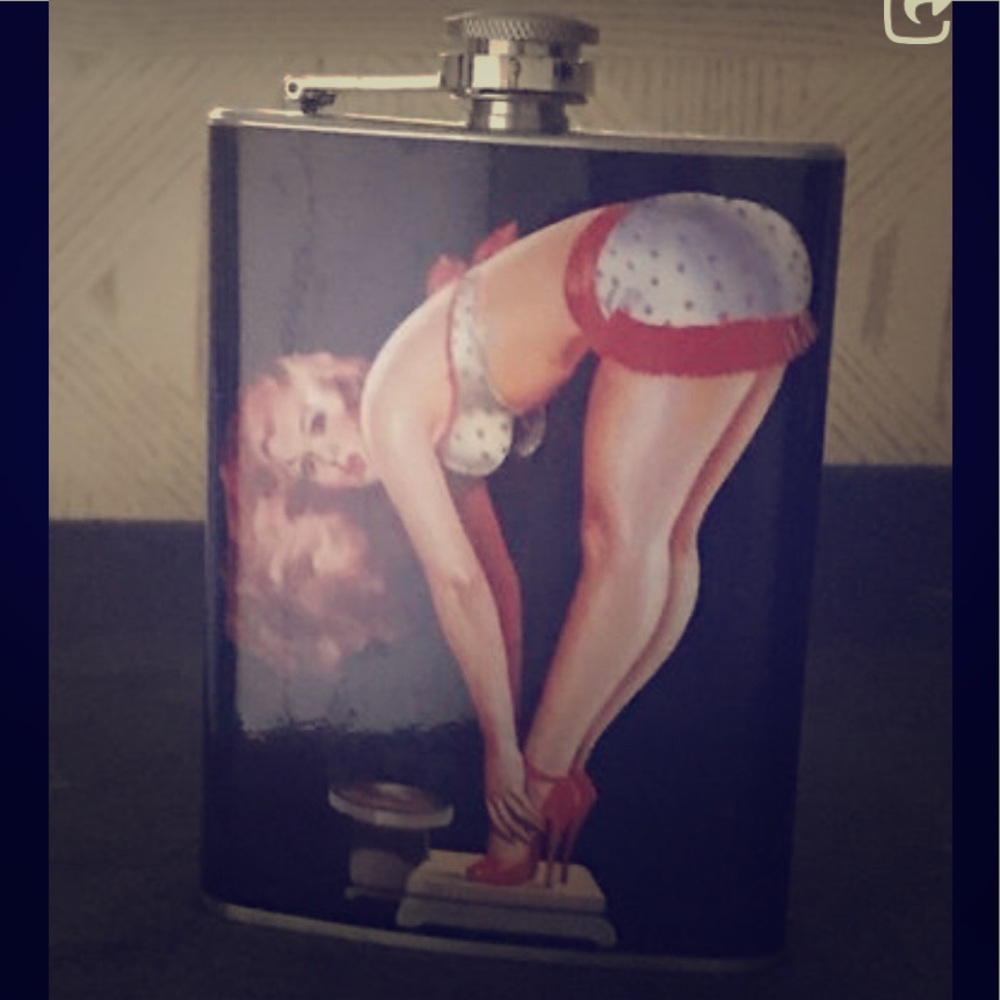 Pin up flask